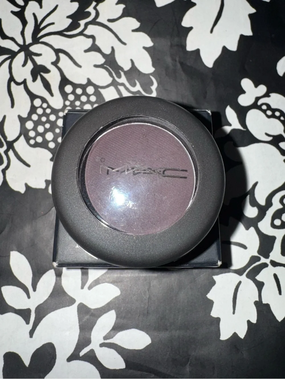MAC Shadowy Lady Eyeshdow-LE